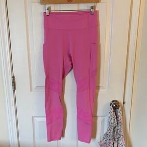 Fabletics Legging Size Medium 🩷 Pink